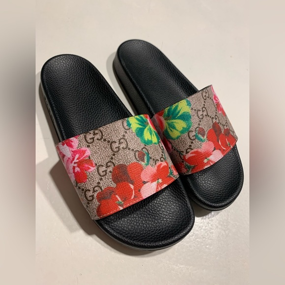 Gucci Shoes Gucci Bloom Slides Poshmark